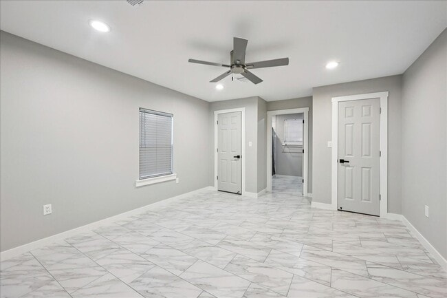 Building Photo - 378 Alabama Ave