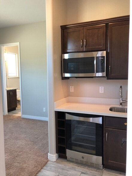 Casita Entry - 3550 W Wildwood Dr