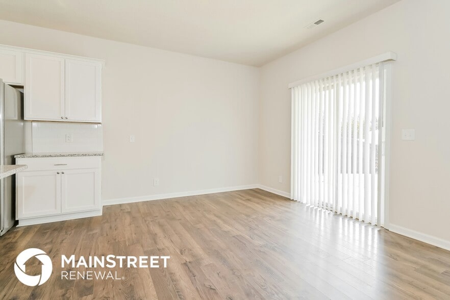 Building Photo - 2605 Red Barn Rd