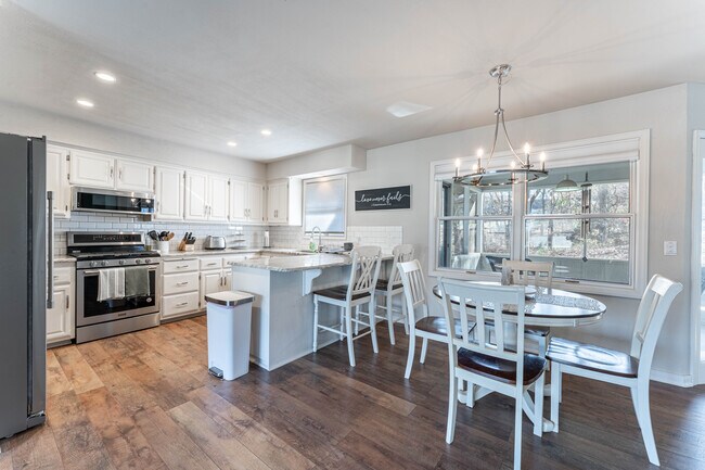 Building Photo - 14 Everleigh Dr