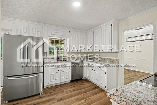Building Photo - 4713 Shallow Ridge Rd NE