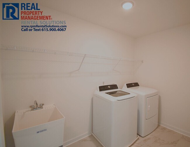 Building Photo - Gorgeous 3 bd home in Murfreesboro off of Veterans Pkwy. Loft and Office!