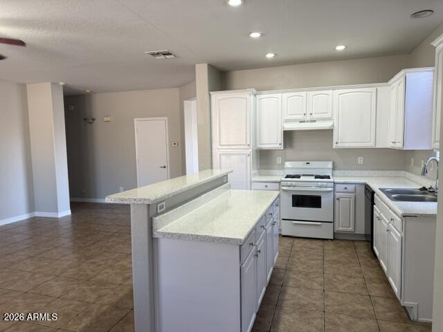 Building Photo - 4723 N 96th Ln