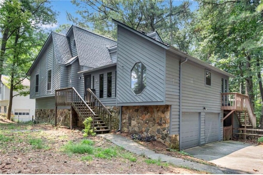Building Photo - 5281 W Jones Bridge Rd