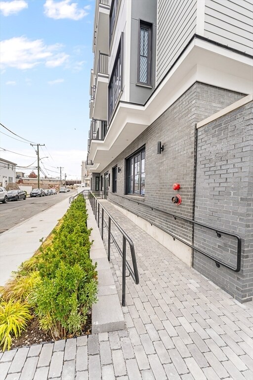 Building Photo - 24-28 Mt Pleasant St