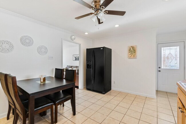 Building Photo - 2104 Foggy Bottom Dr