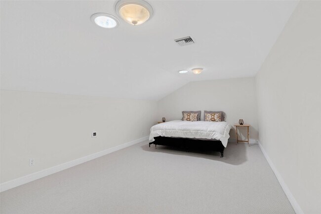 Building Photo - 14363 Drafthorse Ln