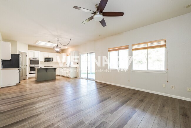 Building Photo - 6506 Jackson Dr