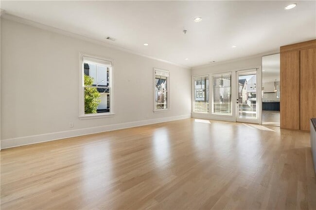 Building Photo - 2350 Melina Pl