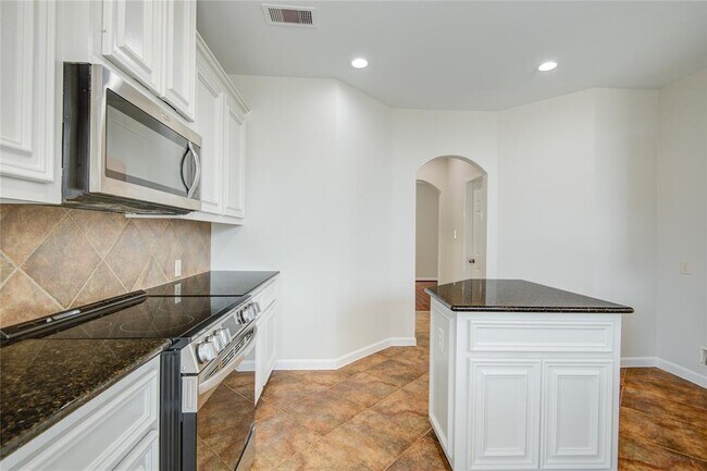 Building Photo - 26122 Salt Creek Ln