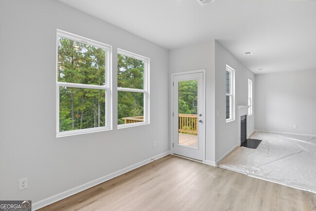 Building Photo - 680 River Run Dr