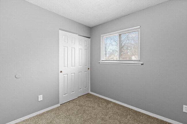 Building Photo - Cute Florissant Rental- MOVE IN READY!