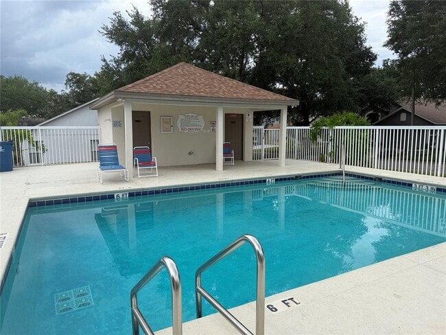 Building Photo - 2393 Paulette Dr
