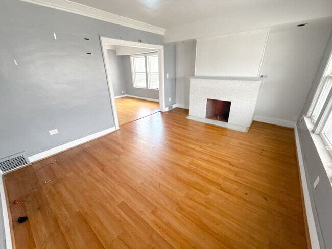 Building Photo - 4822 E 84th St