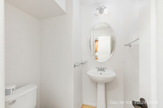 Building Photo - 17010 Calle Trevino