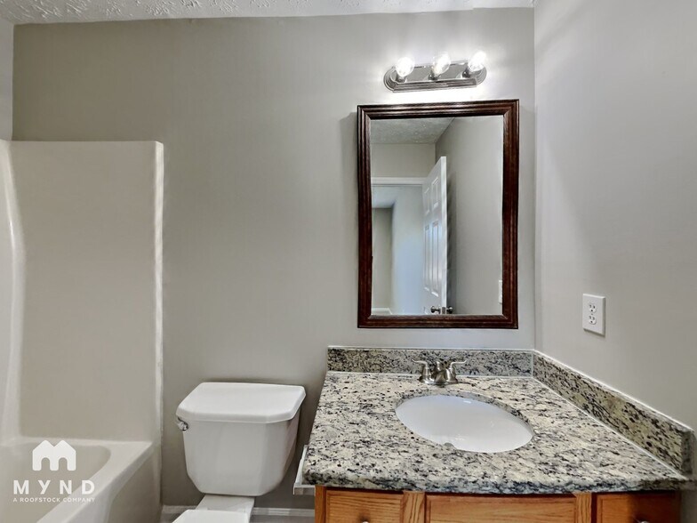 Building Photo - 105 Bridgedale Ct