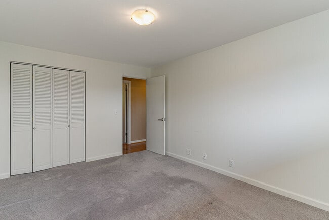 Building Photo - 8612 21st Ave NW