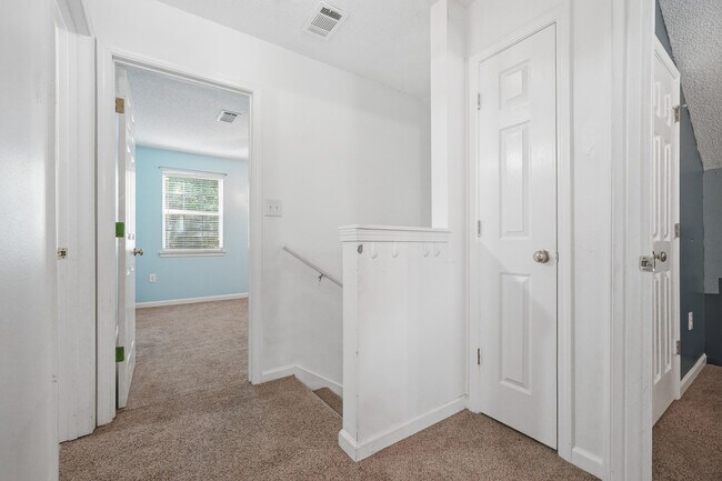 Building Photo - 357 Timber Wind Dr