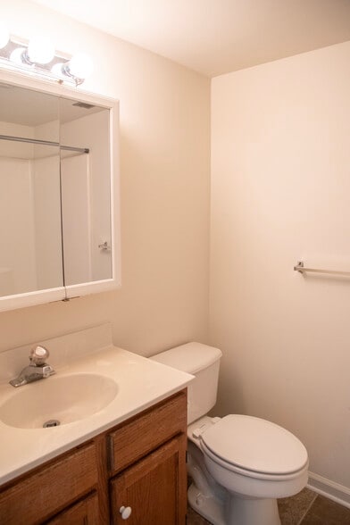 Building Photo - 717 Brunnerville Rd