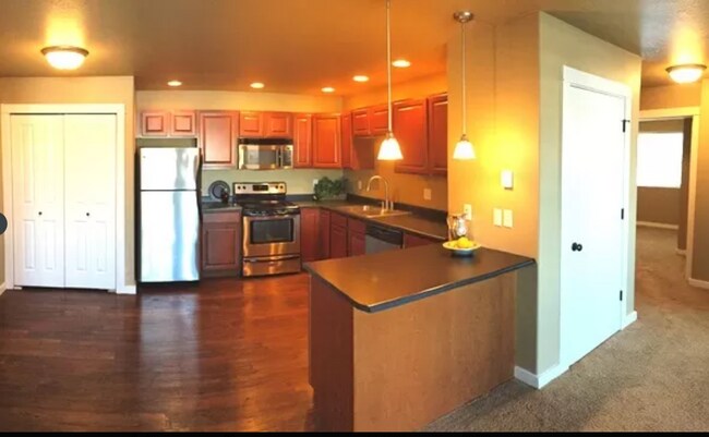 Building Photo - Condo for rent in Baxter Springs