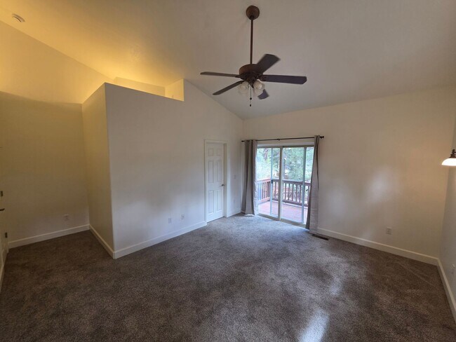Building Photo - 2374 S Cliffview St