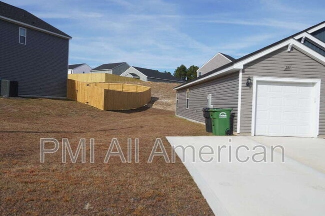 Building Photo - 289 Greenbay St