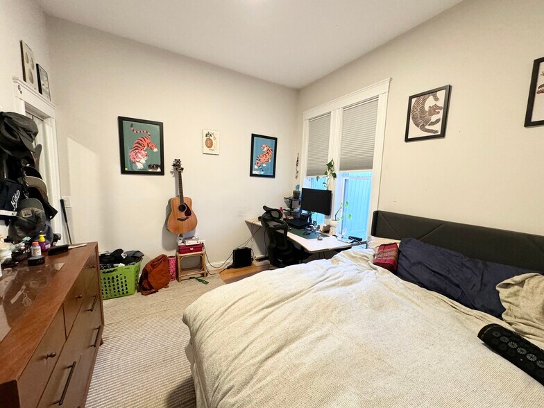 Building Photo - 9 Grant St