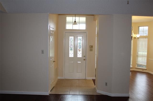 Building Photo - 4112 Howard Dr