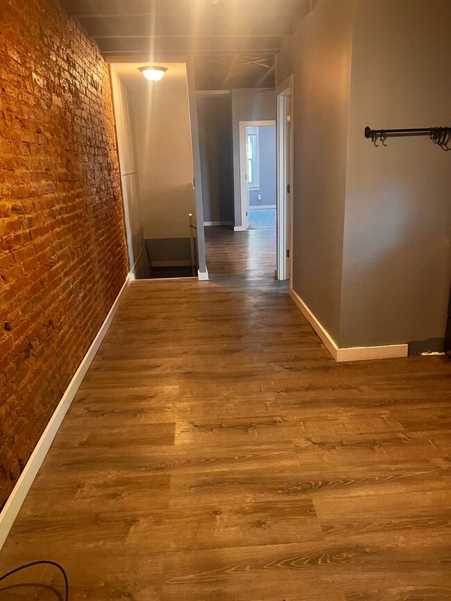 Building Photo - 211 E Frederick St