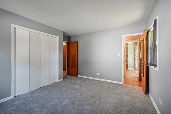 Building Photo - 116 Tower Ln