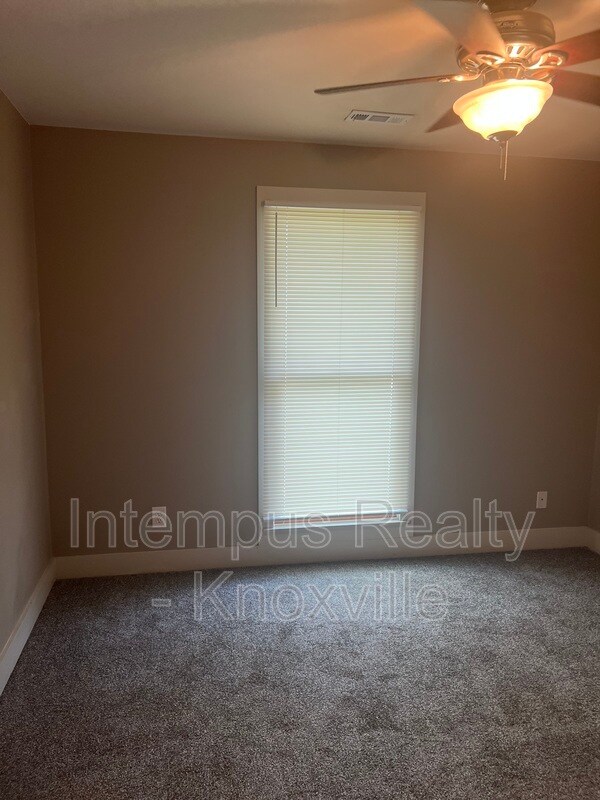 Building Photo - 229 Deaderick Ave