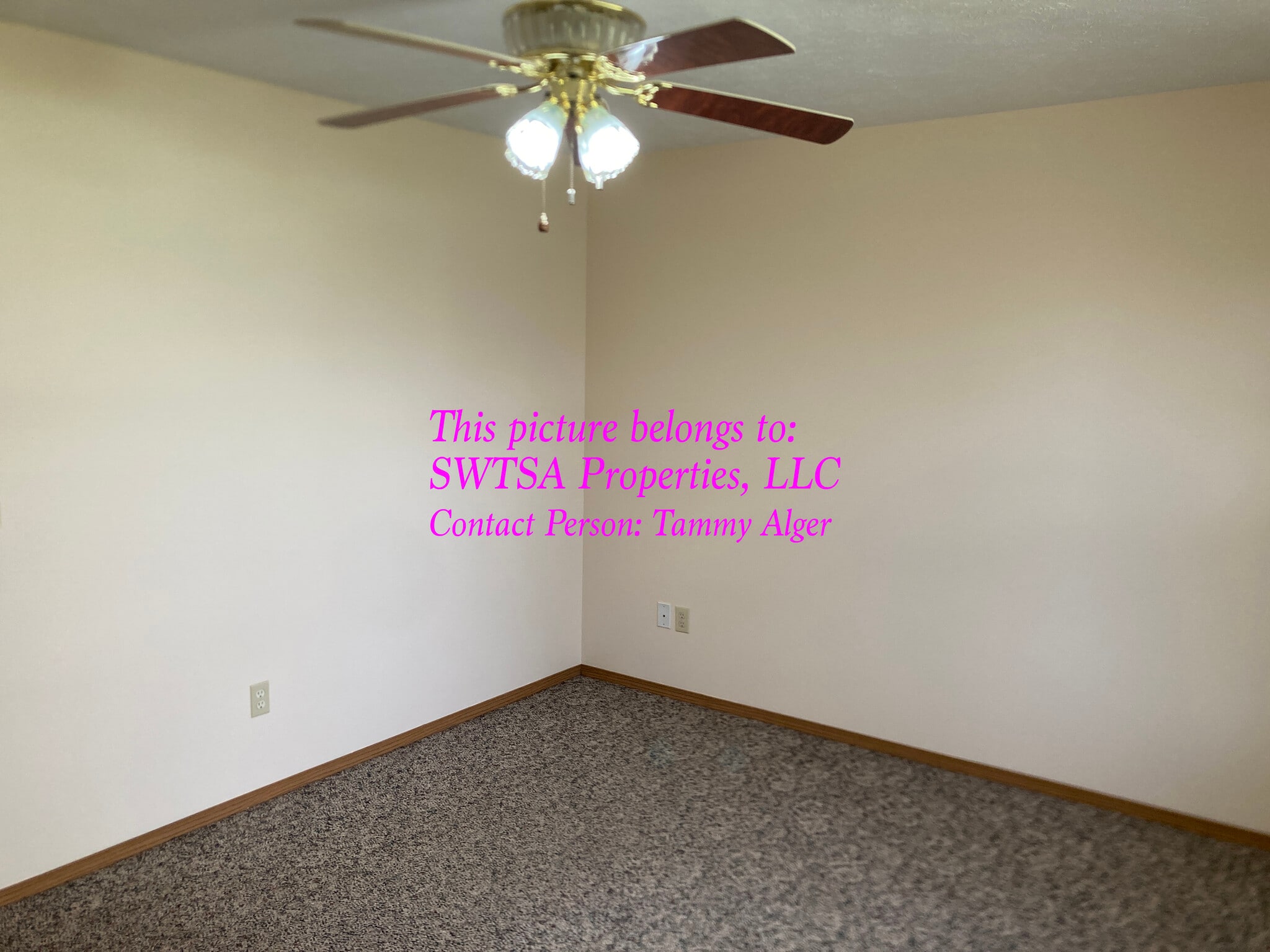 Master bedroom - 421 W Olive St