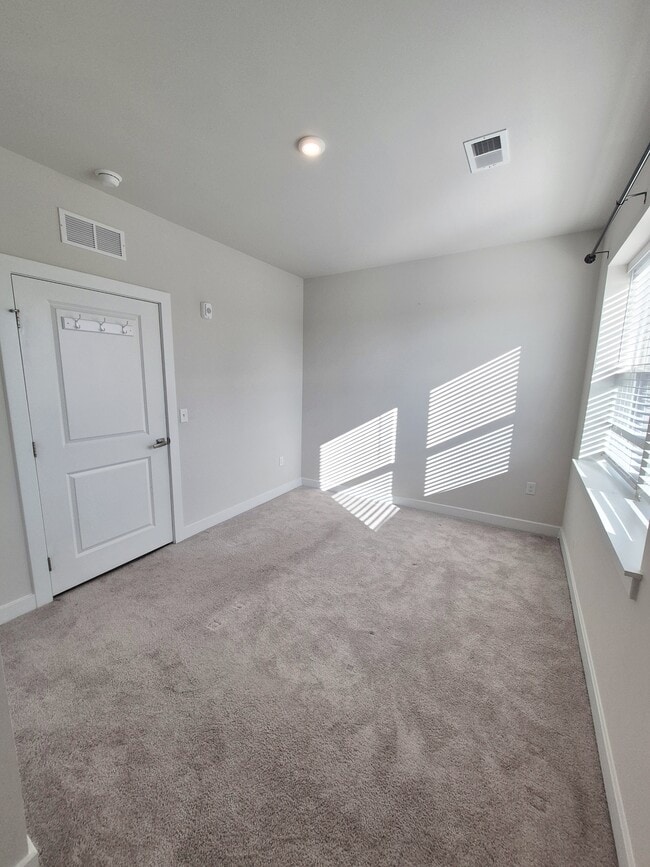 Building Photo - 3700 Maze Runner Dr