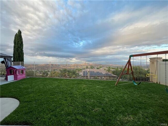 Building Photo - Stunning Tuscany Hills Home with Panoramic...