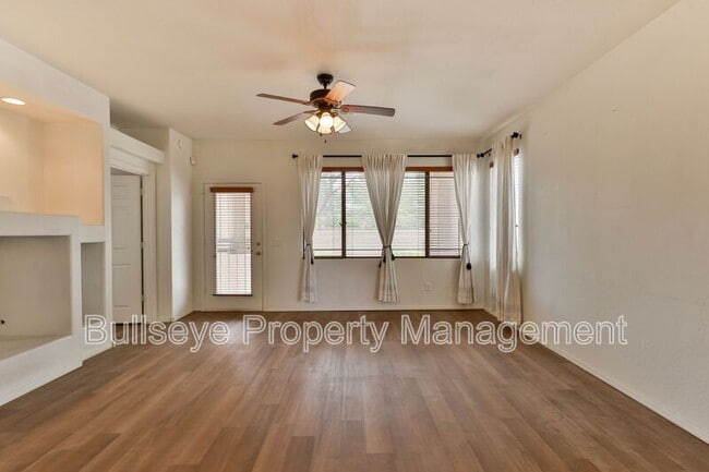 Building Photo - 5450 E McLellan Rd