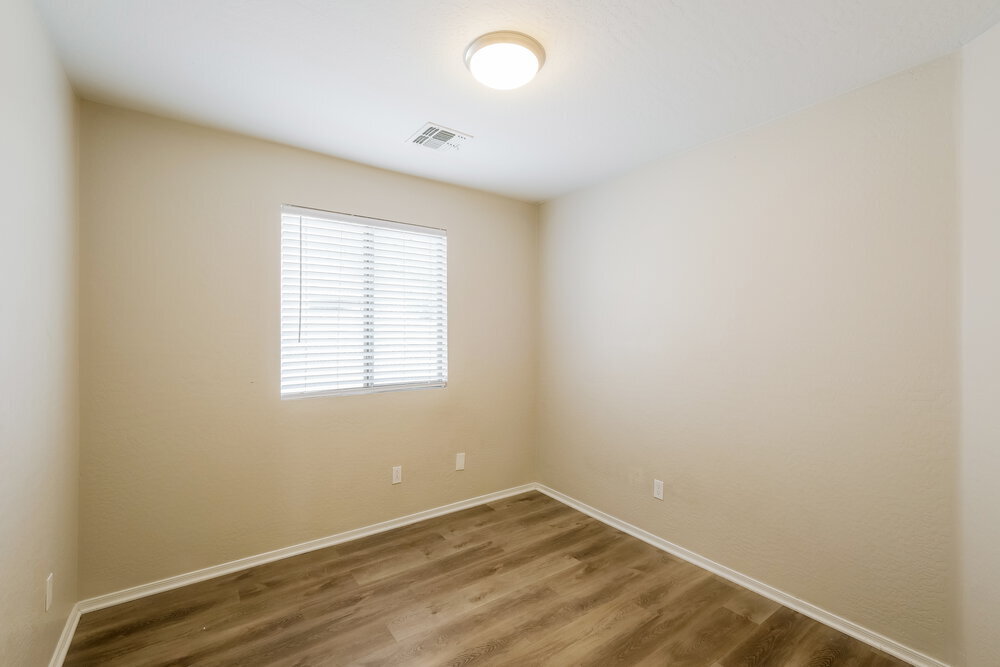 Building Photo - 3510 W Thurman Dr