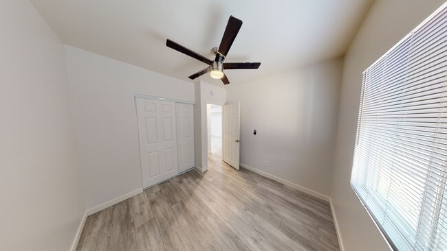 Building Photo - 5167 Remington Rd