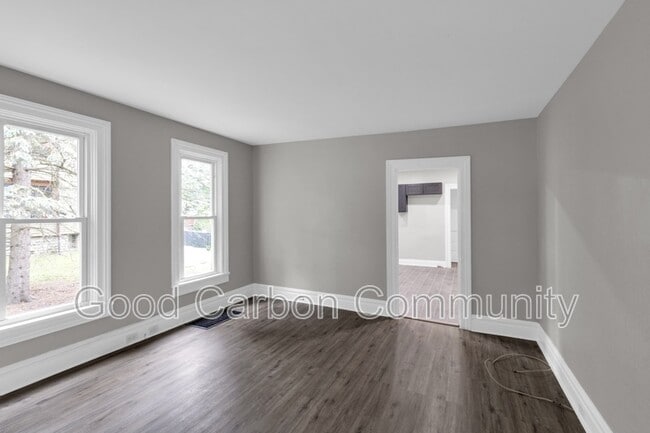 Building Photo - 246 Tremont St