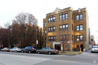 Building Photo - 1331-41 W. Addison