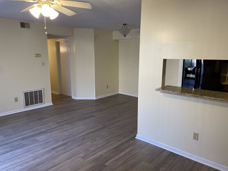 Building Photo - 149 Windsor Castle Dr