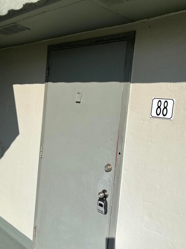 Building Photo - 88 Monaco Ct