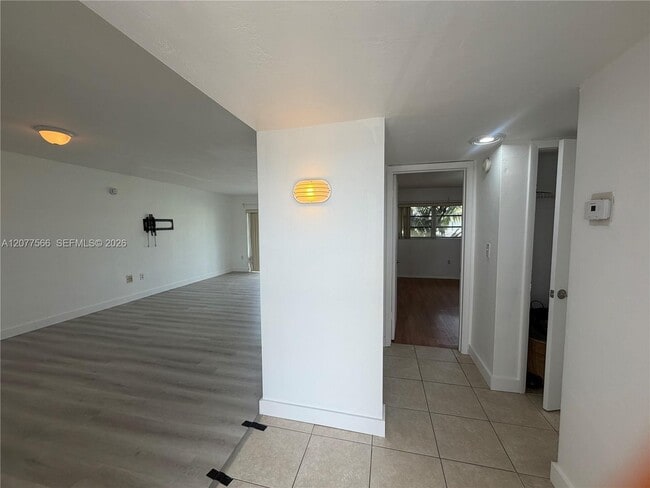 Building Photo - 7590 SW 82nd St