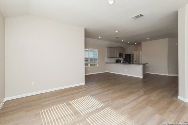 Building Photo - 31537 Acacia Vis