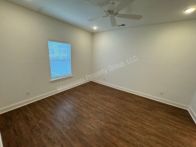 Building Photo - 3BR/3.5BA For Rent