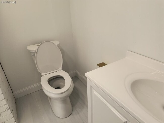 Building Photo - 18080 Westphalia St