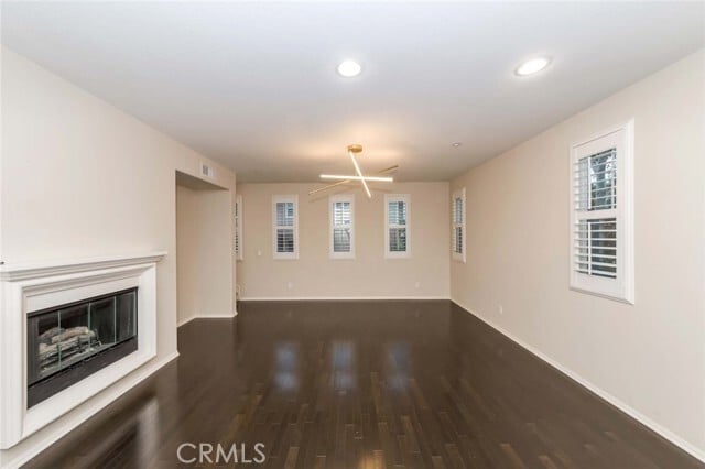 Building Photo - 15 Flyers Ln