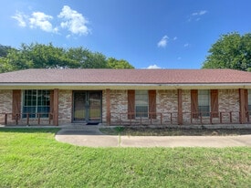 Building Photo - 9515 Stony Point Dr