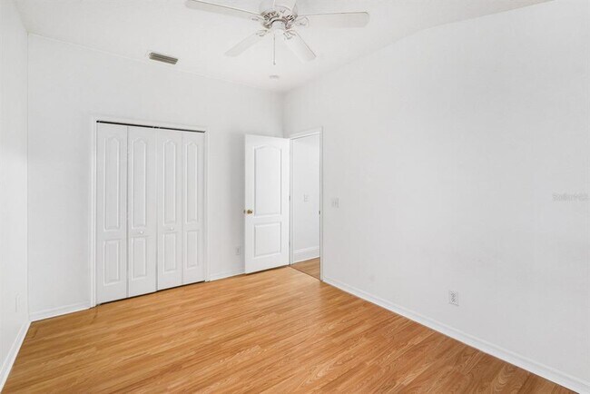 Building Photo - 295 Fareham Dr