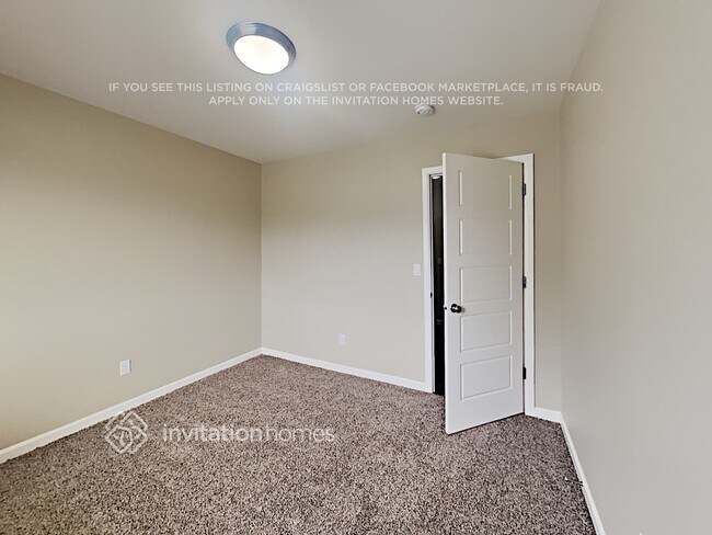 Building Photo - 20302 19th Ave E