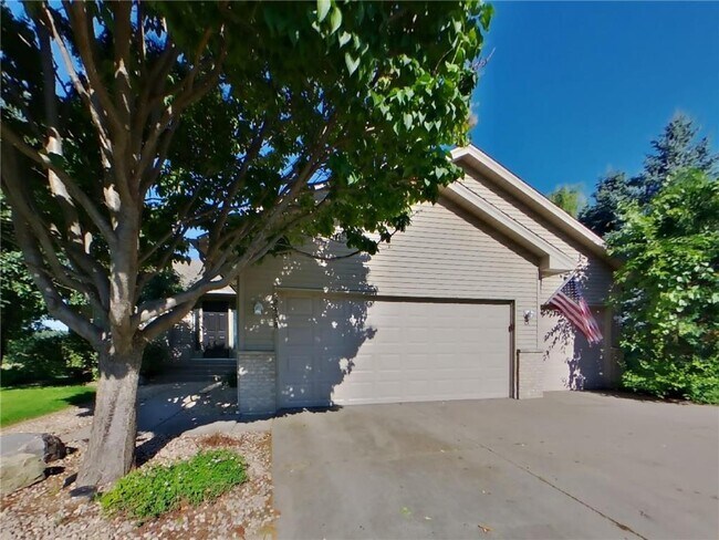 Primary Photo - 2428 123rd Cir NW